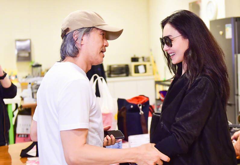 张柏芝被追讨1276w,孙东海出手摆平,谢贤抢抚养权前言_余毓兴_孩子