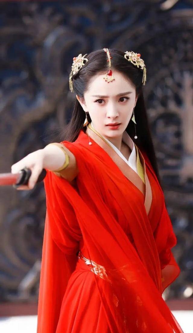 《乘风破浪的姐姐》最初拟邀嘉宾才让人期待,这位来直接就是冠军_宋茜