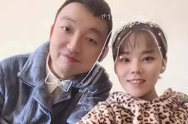 熊磊深夜仍在跟家人打包发货,网友鼓励其要坚强面对生活_田静_支持