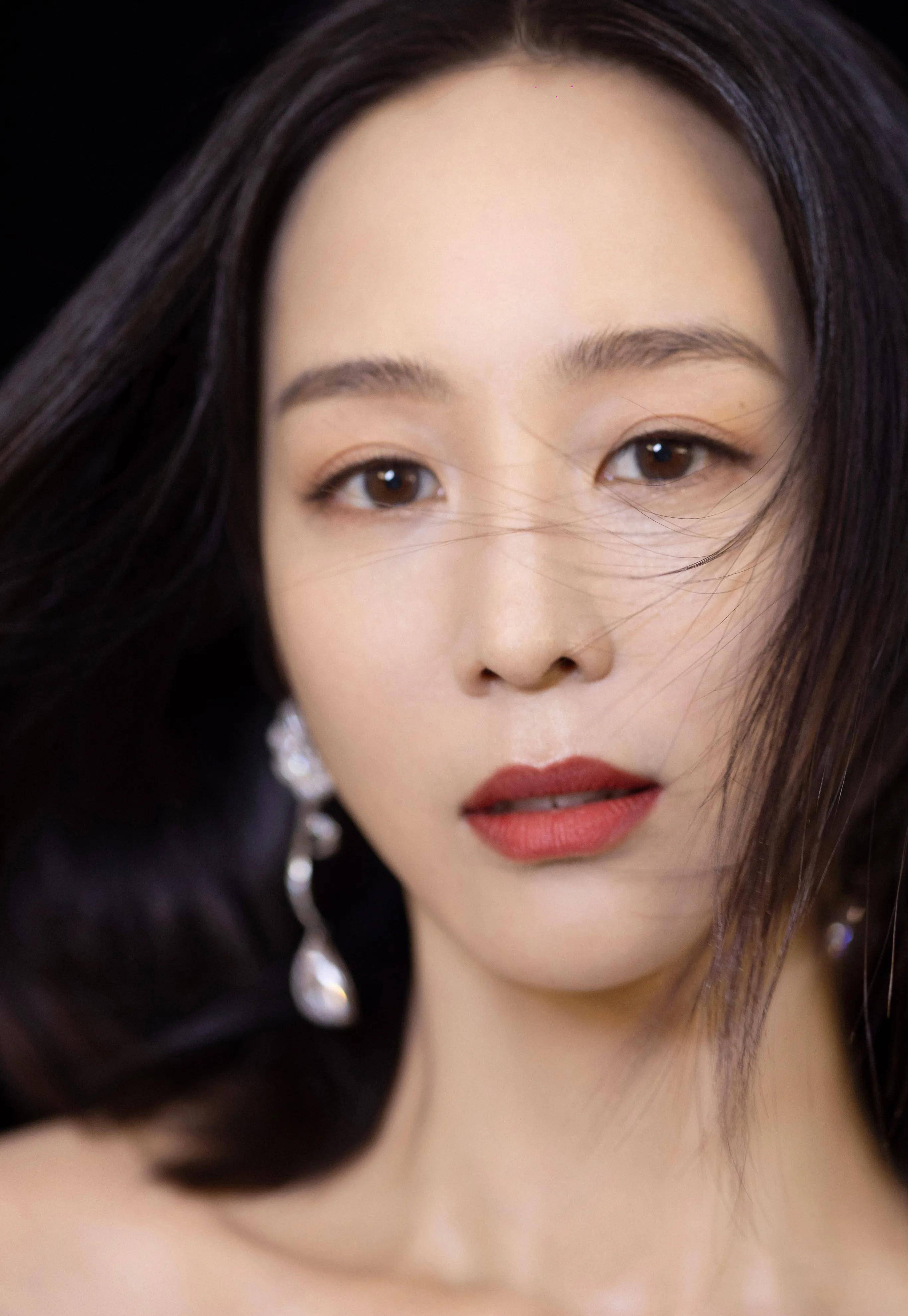 靠魅力征服3个女人,娶国民女神获幸福_陈意涵_张钧甯_高圆圆