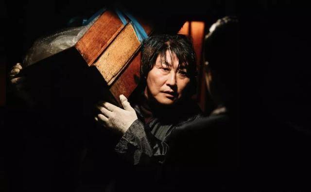 《麻药王》宋康昊演绎传奇毒枭!从无名之辈到世界毒王_李头_走私_集团