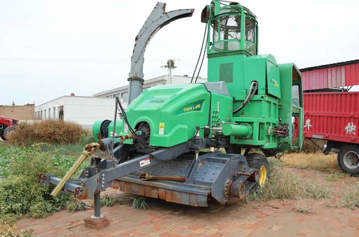 天朗秸秆饲料打捆机如何征服用户的心?质量可靠收益高!