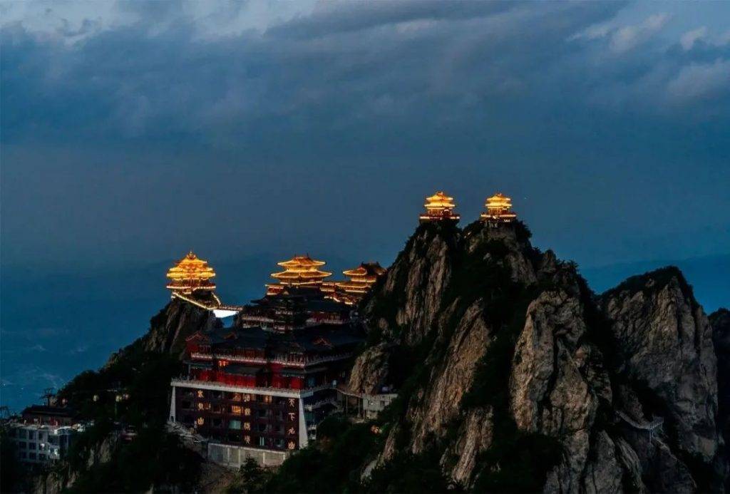 老君山夜色，如此撩人-老君山夜景视频