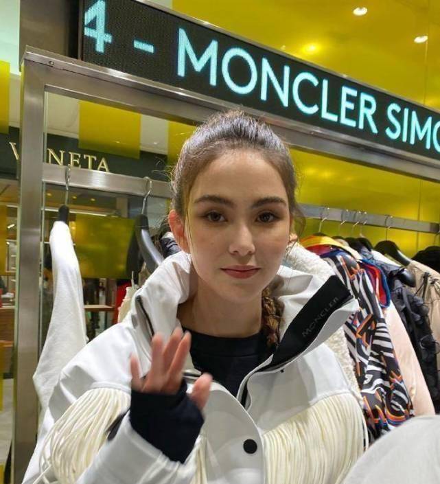 周杰伦的老婆昆凌有那么丑吗?
