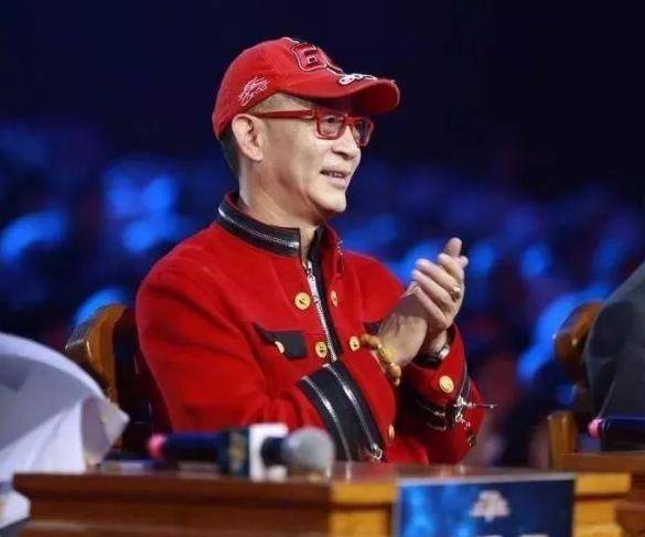 六小龄童和女儿也担心婚姻?当她30岁照片被泄露后,网络:谁敢结婚?
