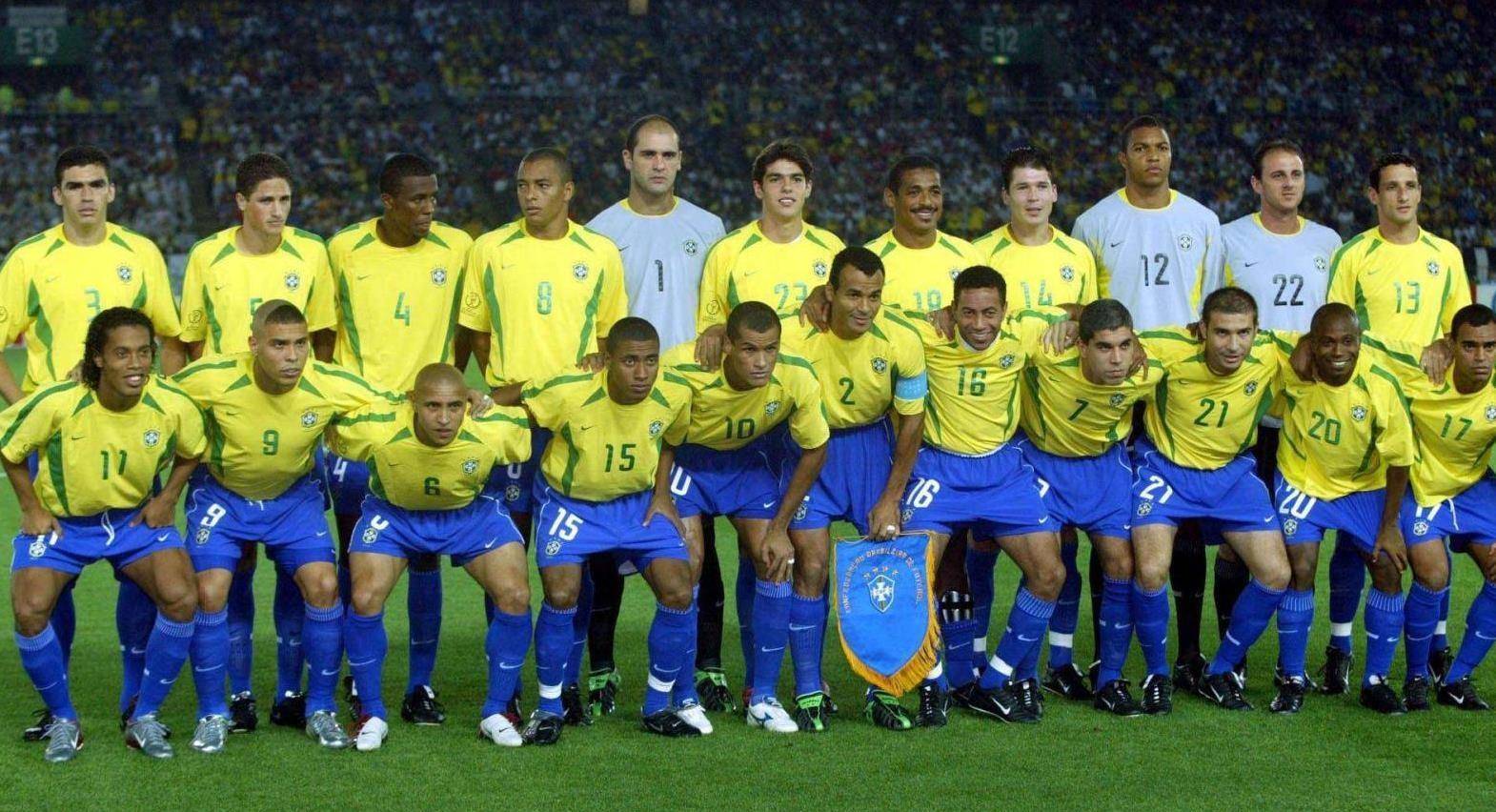 巴西足球历史最佳阵容,前场太内卷,阵容厚度好过阿根廷