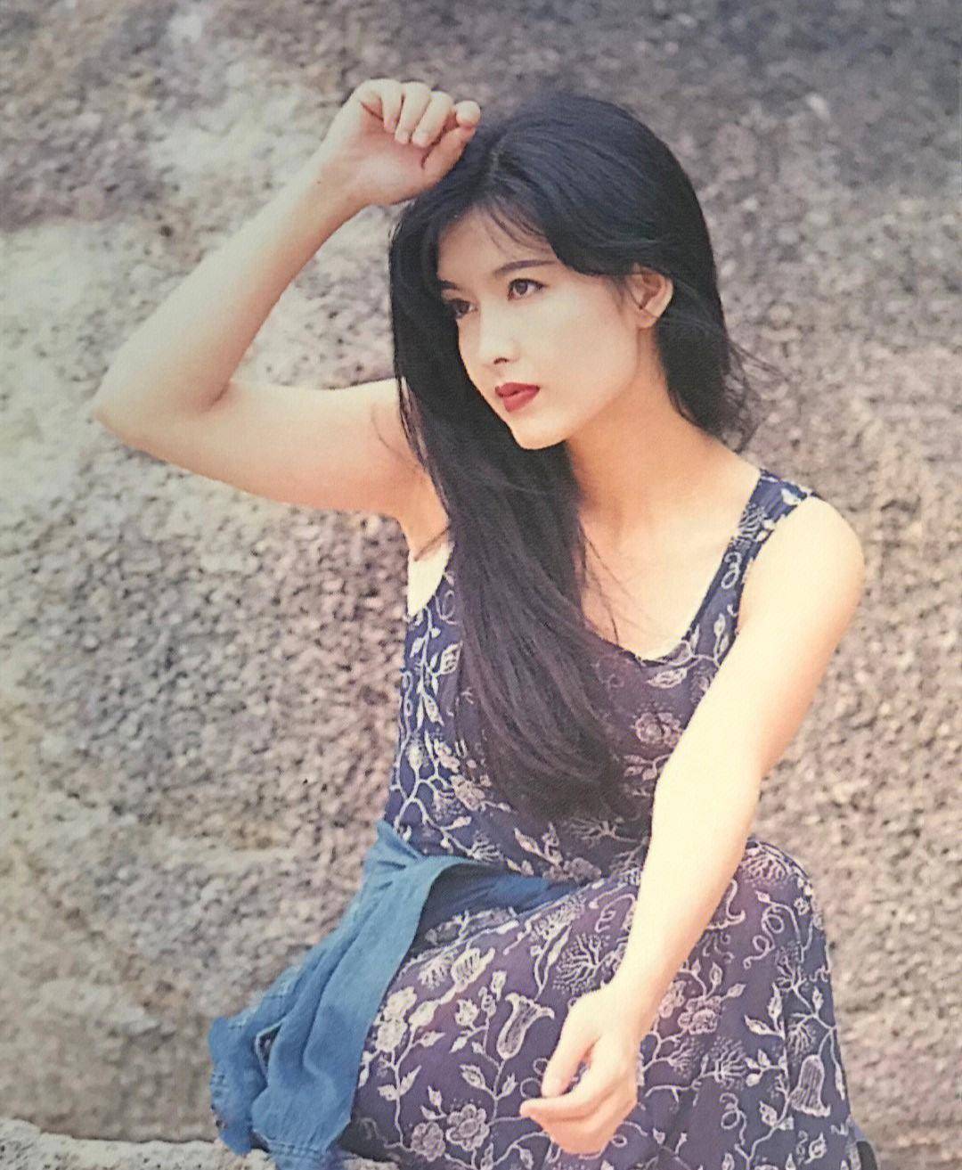 周慧敏辟谣离婚,倪震除了花心爱出轨以外,其他真的是哪哪都好啊_陈德