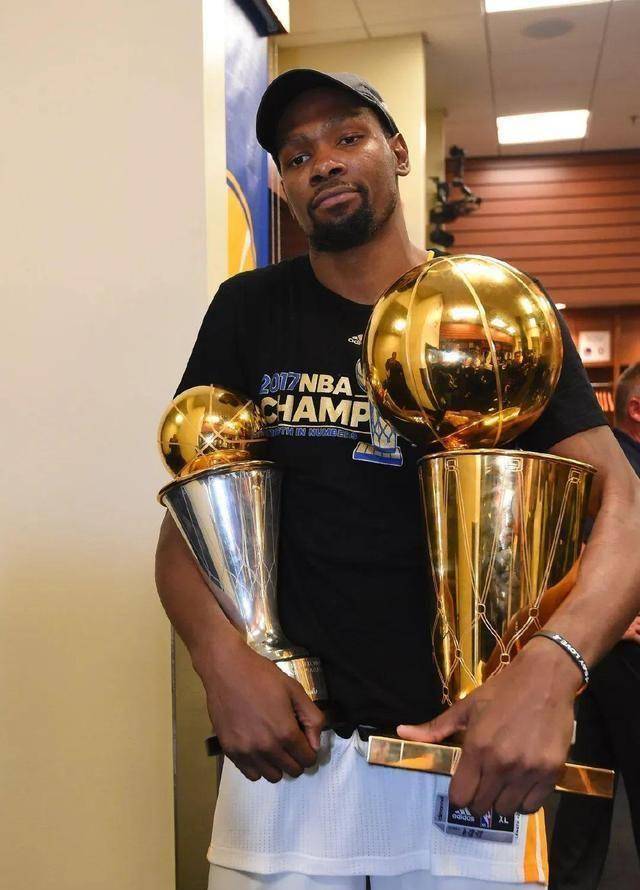 kd15最强配色!评价不错啊……_杜兰特_设计_粉色