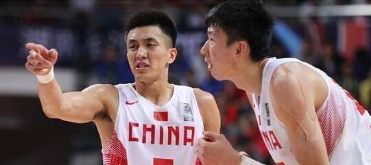 郭艾伦和周琦两人,在比赛中的种种表现,几乎和宫鲁鸣说的一模一样