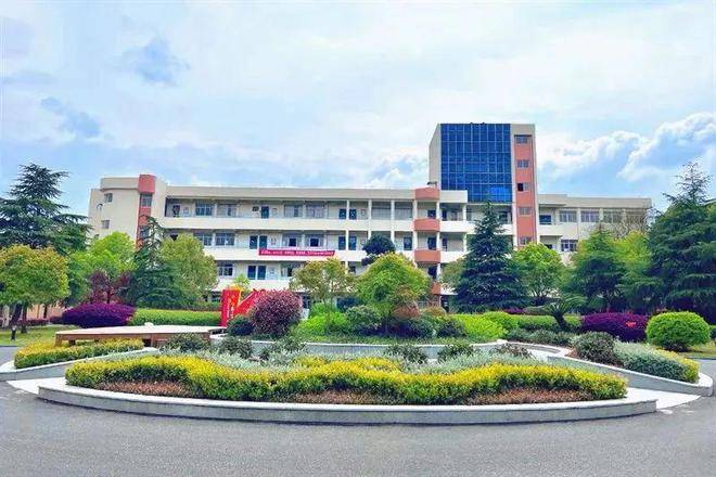 7月28日,金华市孝顺高级中学原址新建工程全过程工程咨询项目公开招标
