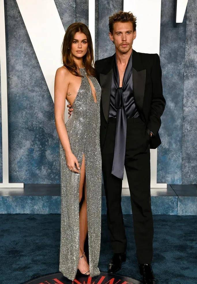 贝哈蒂·普林斯露(behatiprinsloo)与男子亚当·莱文(adamlevine)甜蜜