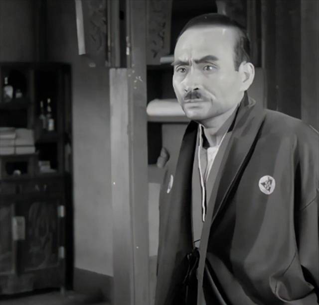 方化:《平原游击队》中的大反派松井,为出演正面角色去垫鼻子_影片_老