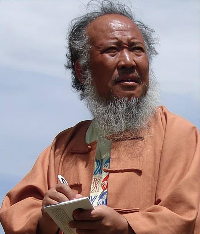 画家杨彦:53岁花4000万娶24岁非洲女大学生,7年后在终南山出家_玛利亚