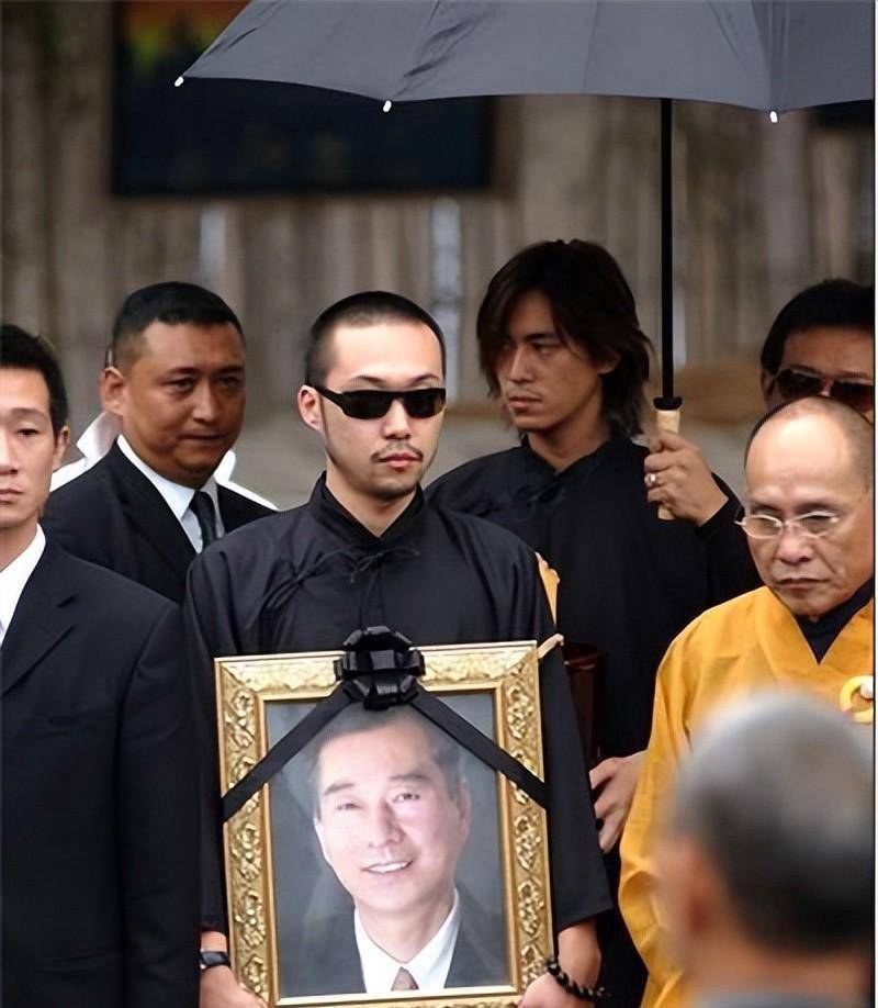 台湾竹联帮大佬陈启礼:我宁愿被大陆管着,也不让台湾被外人拿走_帮派