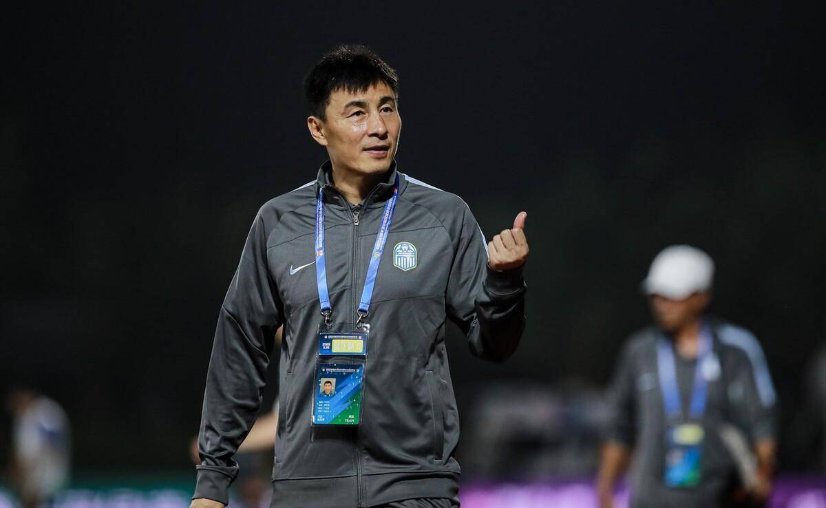 李玮锋接受邀请,亮相天津新岗位,成我们男足最大助力_教练_比赛_足球