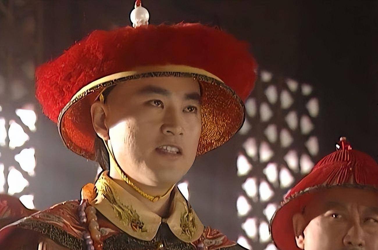 胤禔被康熙圈禁26年,为解闷疯狂纳妃生孩子,成为另