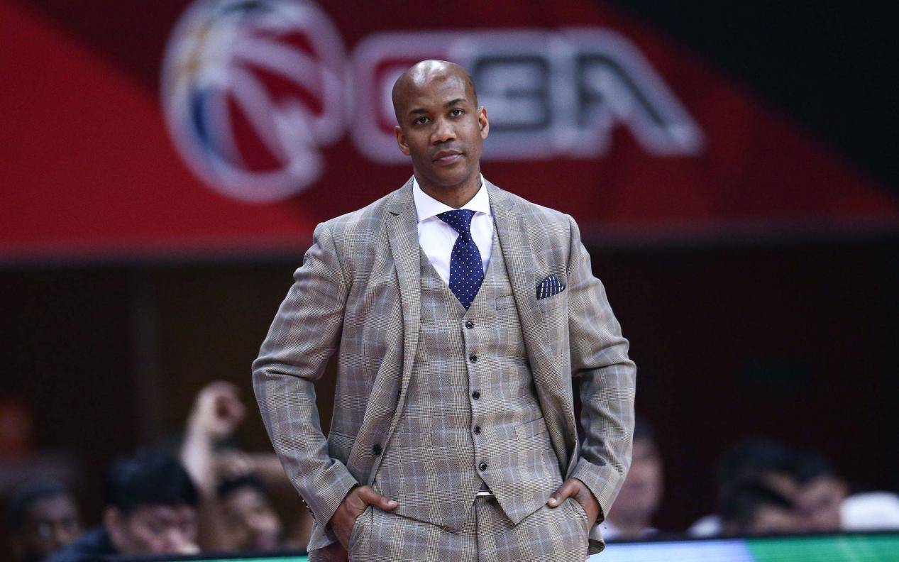 闵鹿蕾出山,将辅佐马布里,北控队崛起有望_主教练_首钢队_赛季