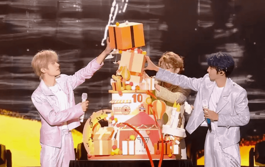 分别为温素芬和李雯,持股比例分别为80%和20%,公司法定代表人为陈春会