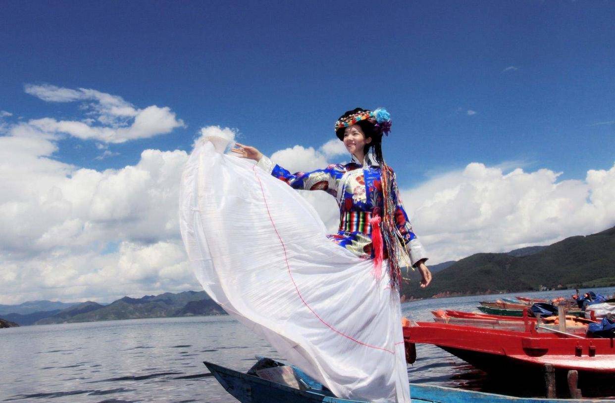 摩梭族总人口仅有5万,族人不多,可是它的历史却很悠久.