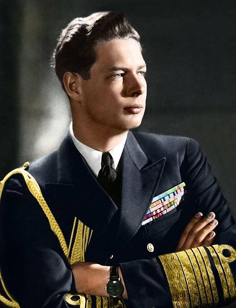 1930年回国发动政变,将儿子米哈伊一世赶下台,自己加冕为罗马尼亚国王