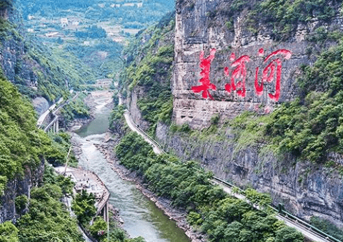 一直以来,贵州是酱酒的发源地和主产区.