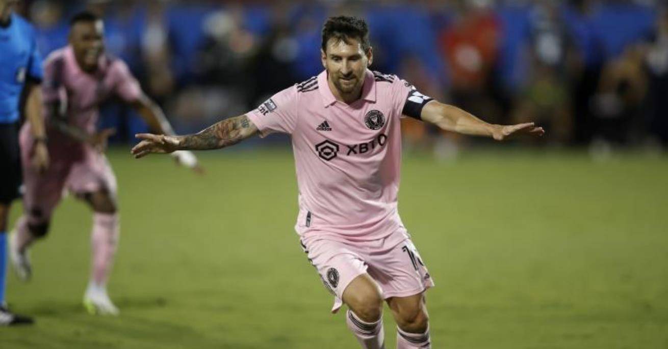 梅西社媒发文!短短几个字,打脸大巴黎,剑指金球奖_社交_国际_任意球