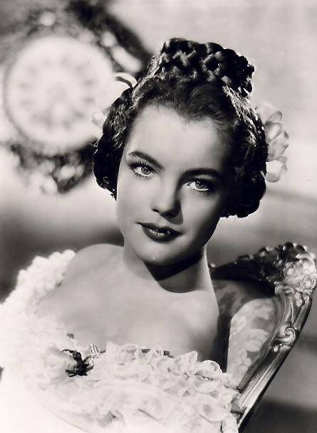 阿兰德龙:他有致命的吸引力,也有致命的杀伤力_罗密·施奈德_娜塔莉