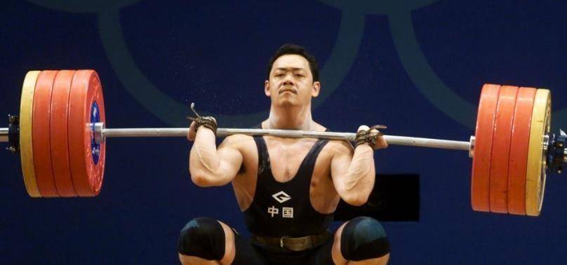 奥运举重冠军占旭刚,退役后迎娶初恋空姐,经验传承弟子未来可期_辉煌