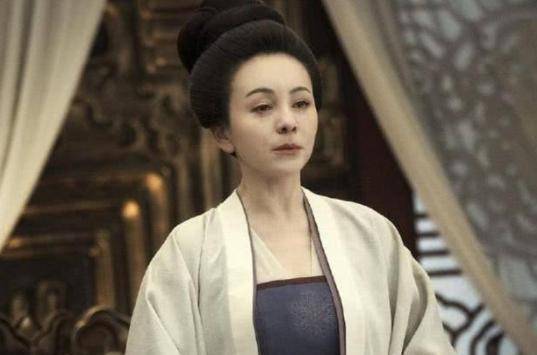 50岁雪姨王琳自爆婚后感情,11年恋爱3次,儿子曝光,撞脸王大陆_王诺