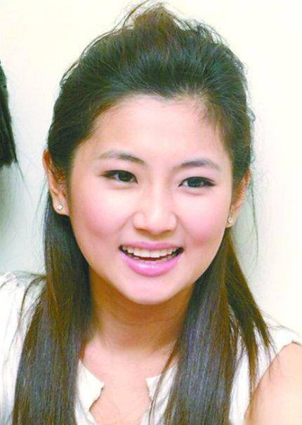 selina在拍戏时被大火严重烧伤,未婚夫张承中如约娶了她_婚姻_生活