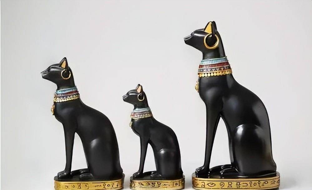 古埃及法老和贵族活得十分滋润?沉迷撸猫,还是时尚达人?