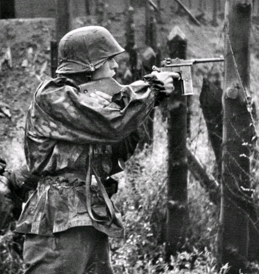 敌人_子弹_自卫军