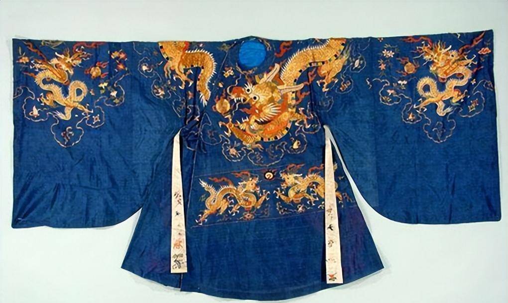 明朝蟒服,飞鱼服,斗牛服有什么区别_皇帝_专用_服饰