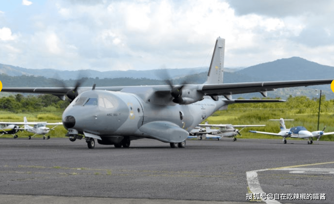 1架c295轻型运输机,在2019年西非重要国家布基纳法索采购了首架c295