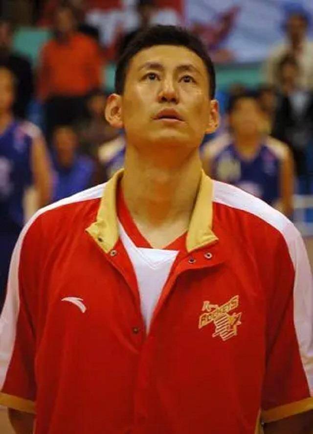 他的初恋发生在15岁,那是与他同队的戴珉.