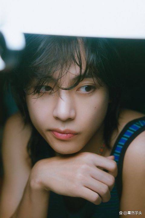 bts v「素颜」拍摄solo专辑概念照_layover_照片_闵熙珍