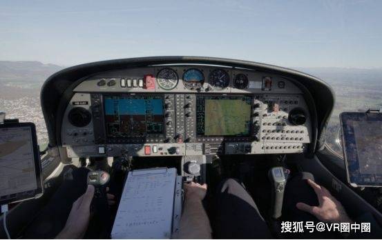 【爱迪斯通】VR与MR飞行员训练有什么区别？如何选择与取舍？