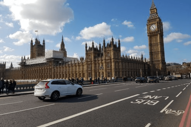 英国留学费用_英国留学去哪个大学好_英国留学指南