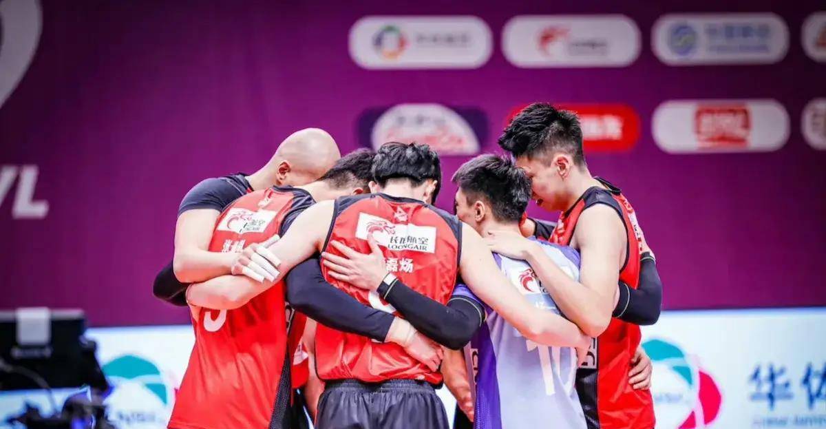 替补球员的身份在国家队中王滨,王东宸,缪阮彤,张冠华,郭成,陈磊炀,杨