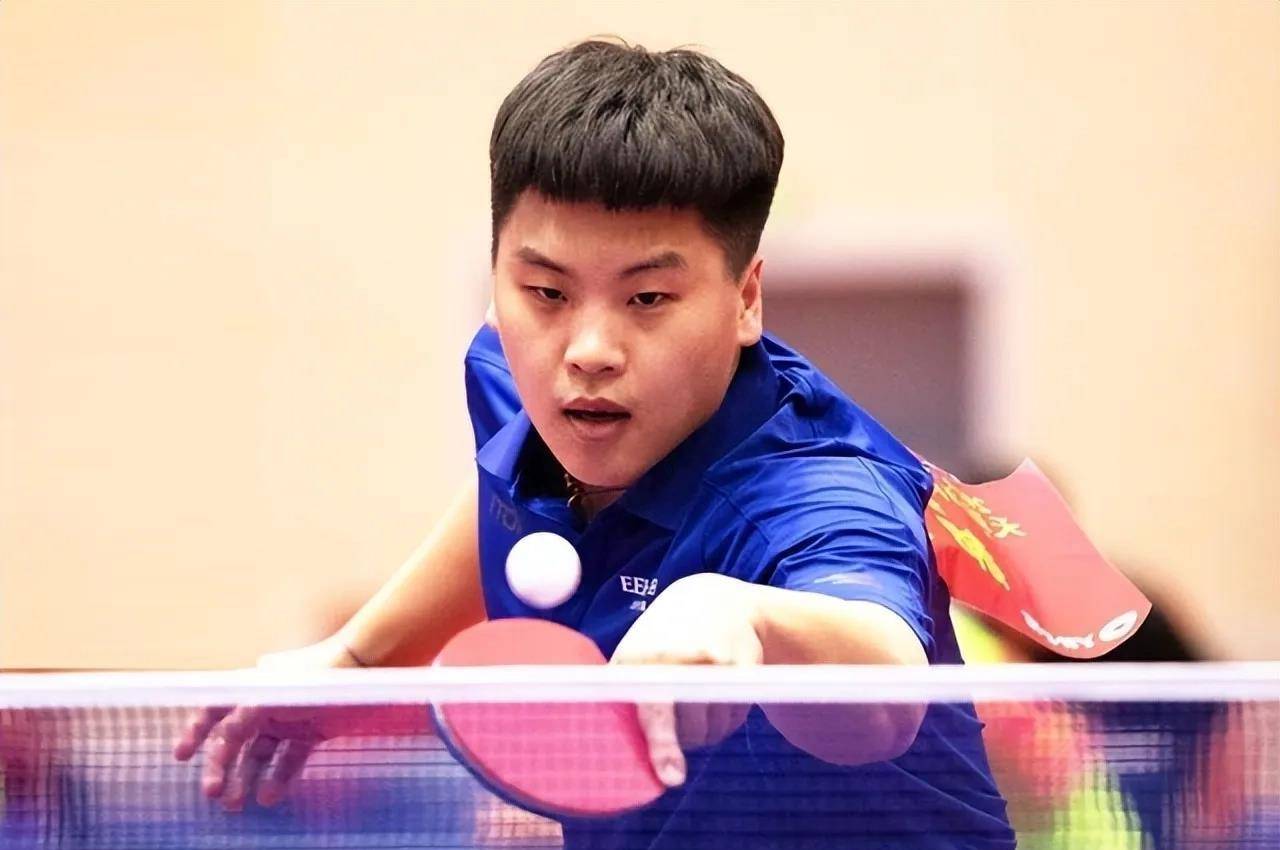 国乒名将郝帅做了什么?为何能让不知名球员无视他?_比赛_张煜东_裁判