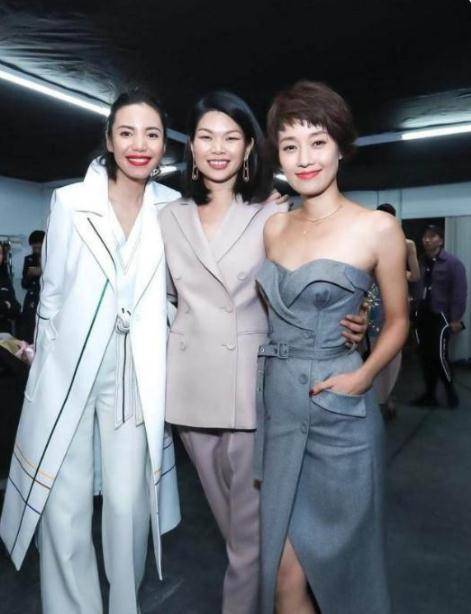 最丑名模吕燕,嫁给国外豪门,还有一个帅气的儿子_世界_comme_moi