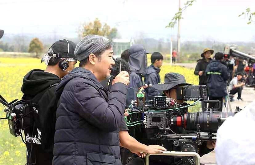 张国立越老越"拼",不是老戏骨喜欢拍戏,而是应对那所谓的赌约_什么