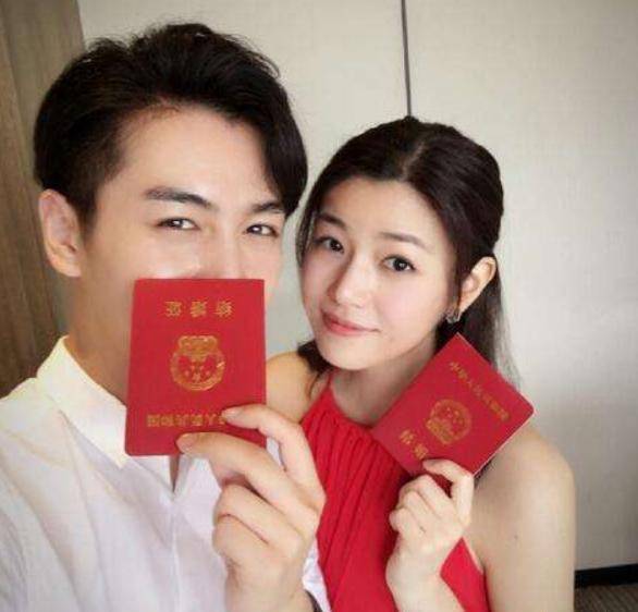 看到这2对明星夫妻,相差不是一点点_陈晓_陈妍希_初恋