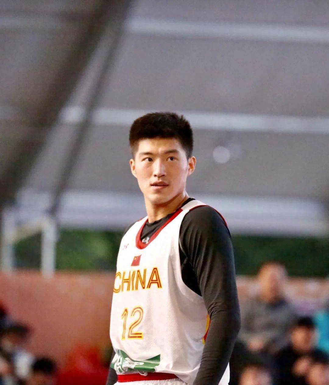 图片源自网络最后是李浩南的加盟,这又是神来之笔.