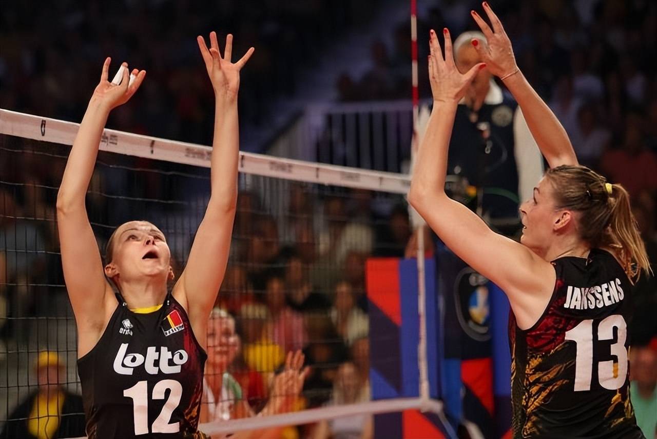 女排豪门轻取3连胜 提前晋级16强 中国女排劲敌剑指卫冕_东道主