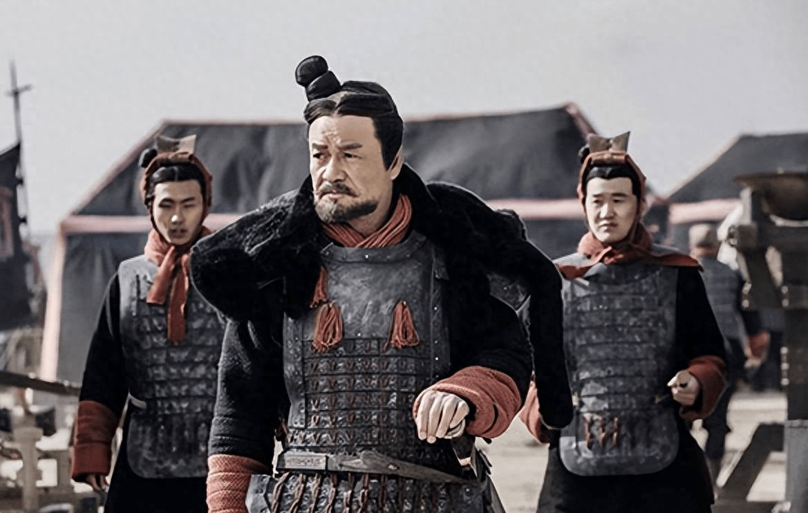 王翦打仗有个恶习,让秦始皇觉得十分心疼,但每次只能咬牙容忍_嬴政