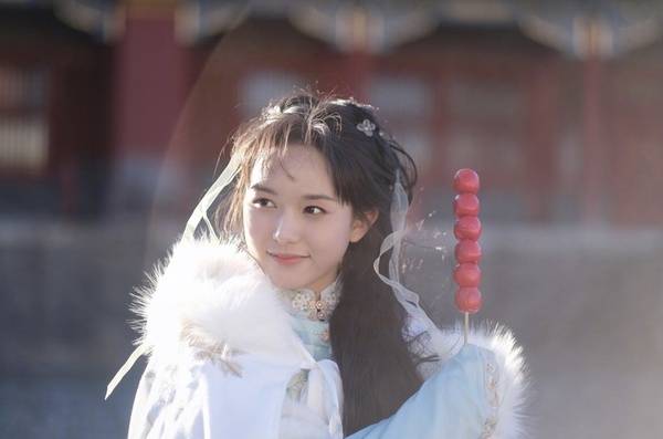 她被评倾国倾城,这位即将出演女主角_图片_来源_微博