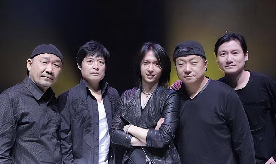 孙浩:26岁上春晚走红,得罪杨坤20年不说话,55岁至今未婚无子_音乐