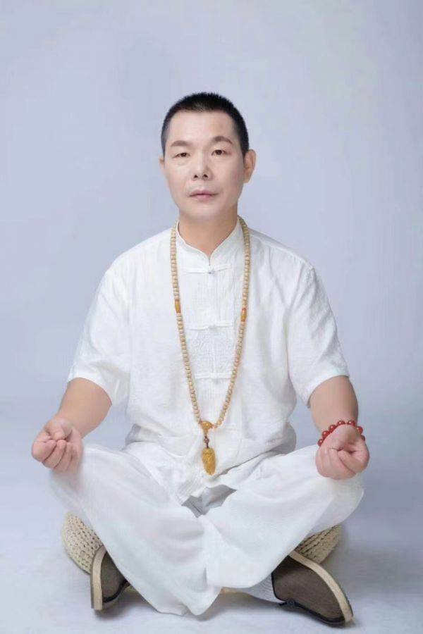 中国周易专家委员会副会长—苏中瑶(俊嘉)