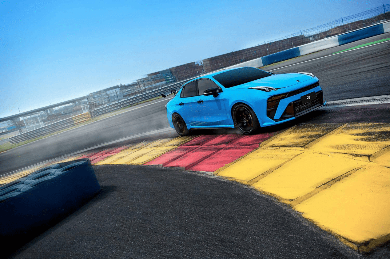 马青骅驾驶领克03 tcr首次夺冠,顶级汽车赛事进入"中国时刻"_赛车